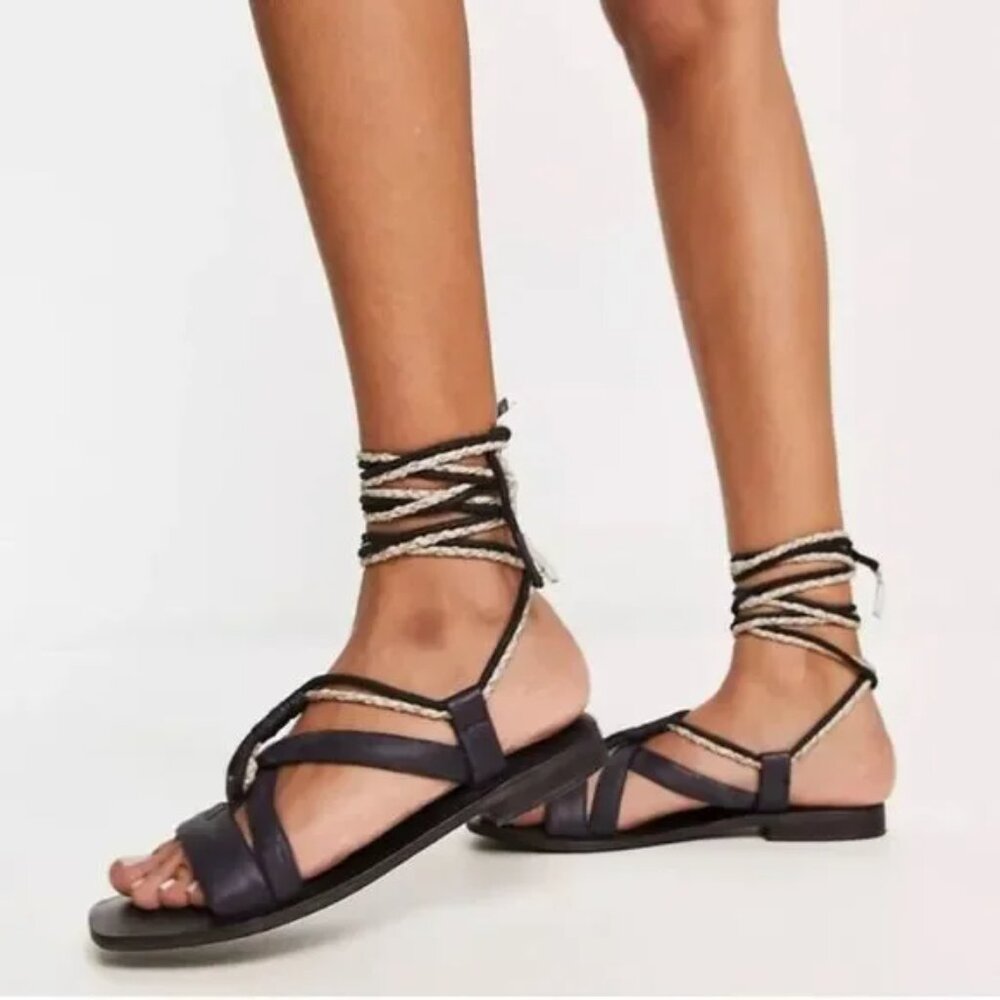 NEW Free People Linden Leather Wrap Sandals in Black  Size 39